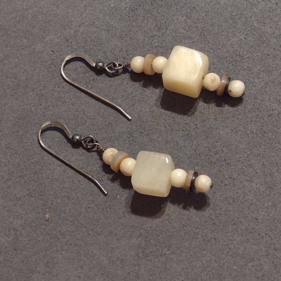 Sterling Silver Turquoise Necklace & Earrings - Picture 5 of 10